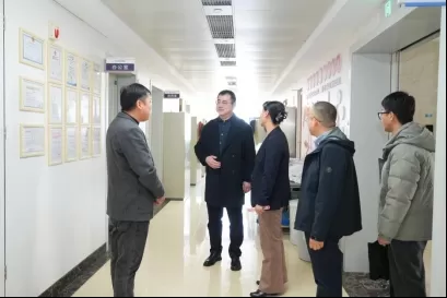��̨ع諶�ҽԺ����̨�б���ҽԺ�޽�ҽ���� Я�ֹ���ҽ�ƽ�������̬866.png